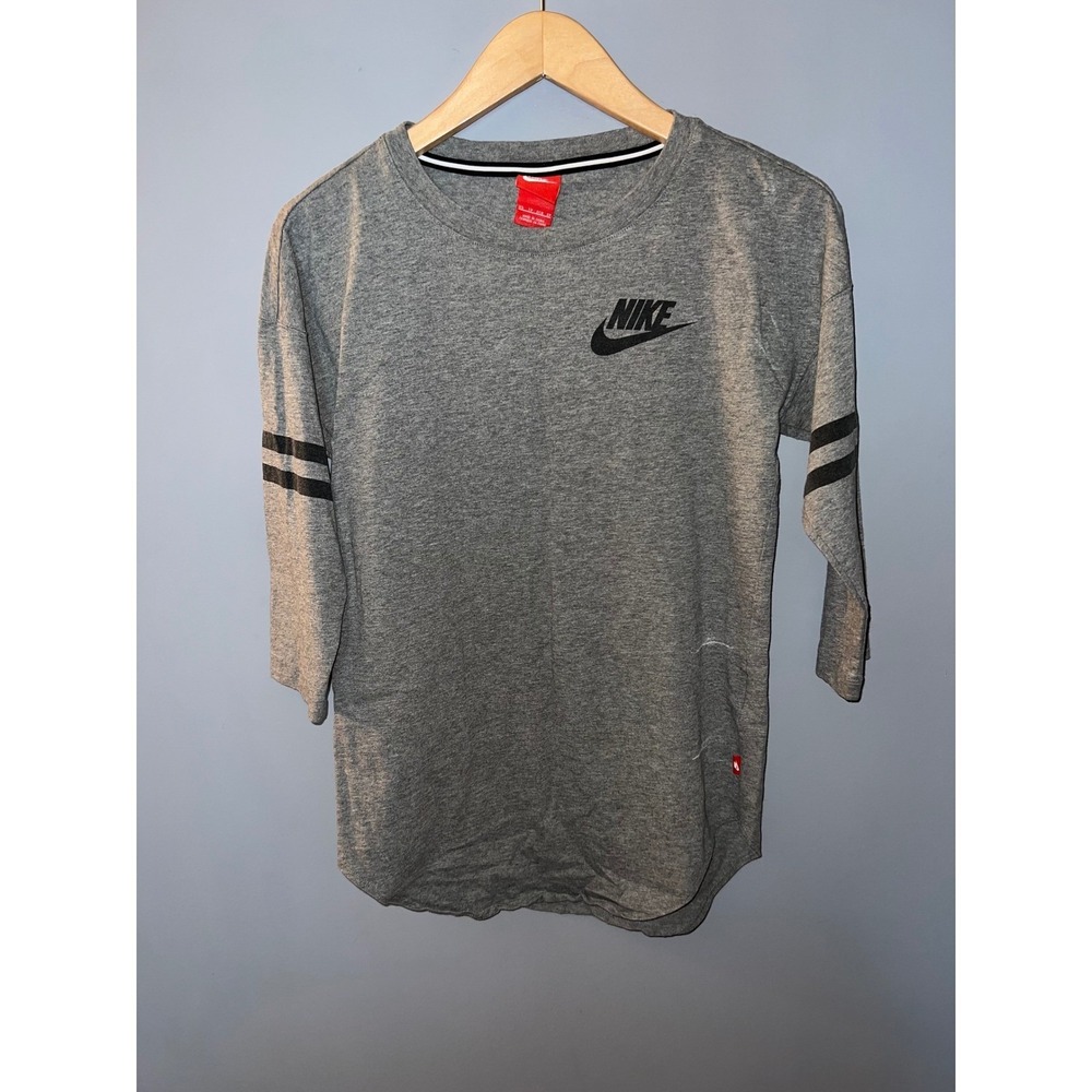 Nike Womens XS Gray 3/4 Sleeve Just Do It Graphic T-Shirt Varsity Stripe Futura